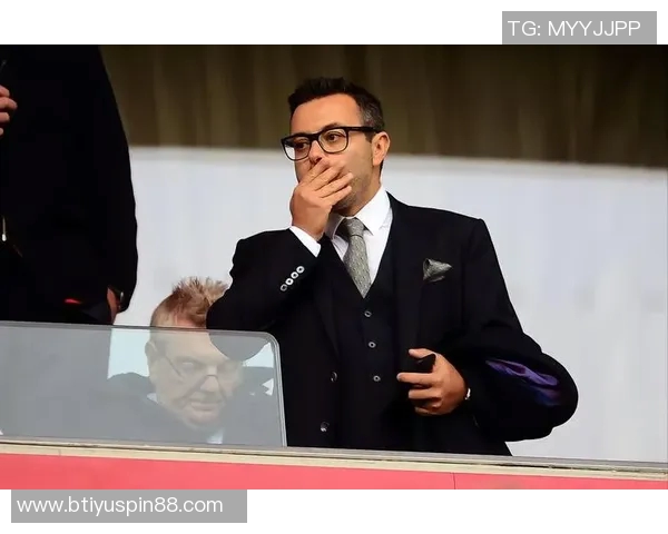 达拉斯球迷怒斥尼科成过街老鼠只因他让所有人失望